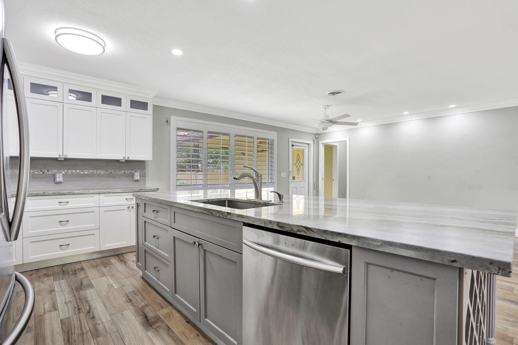 530 NW 43rd Avenue