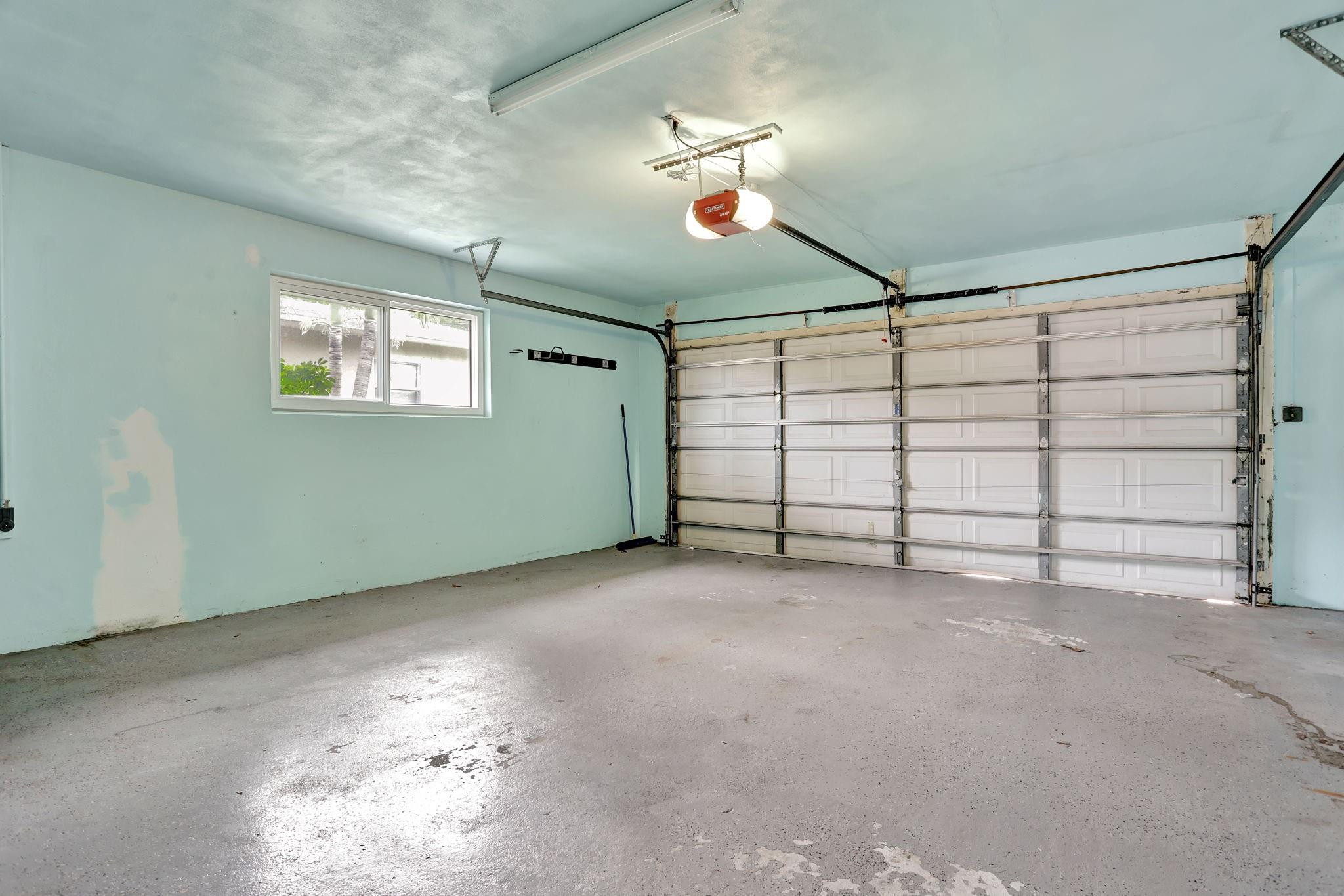 530 NW 43rd Avenue