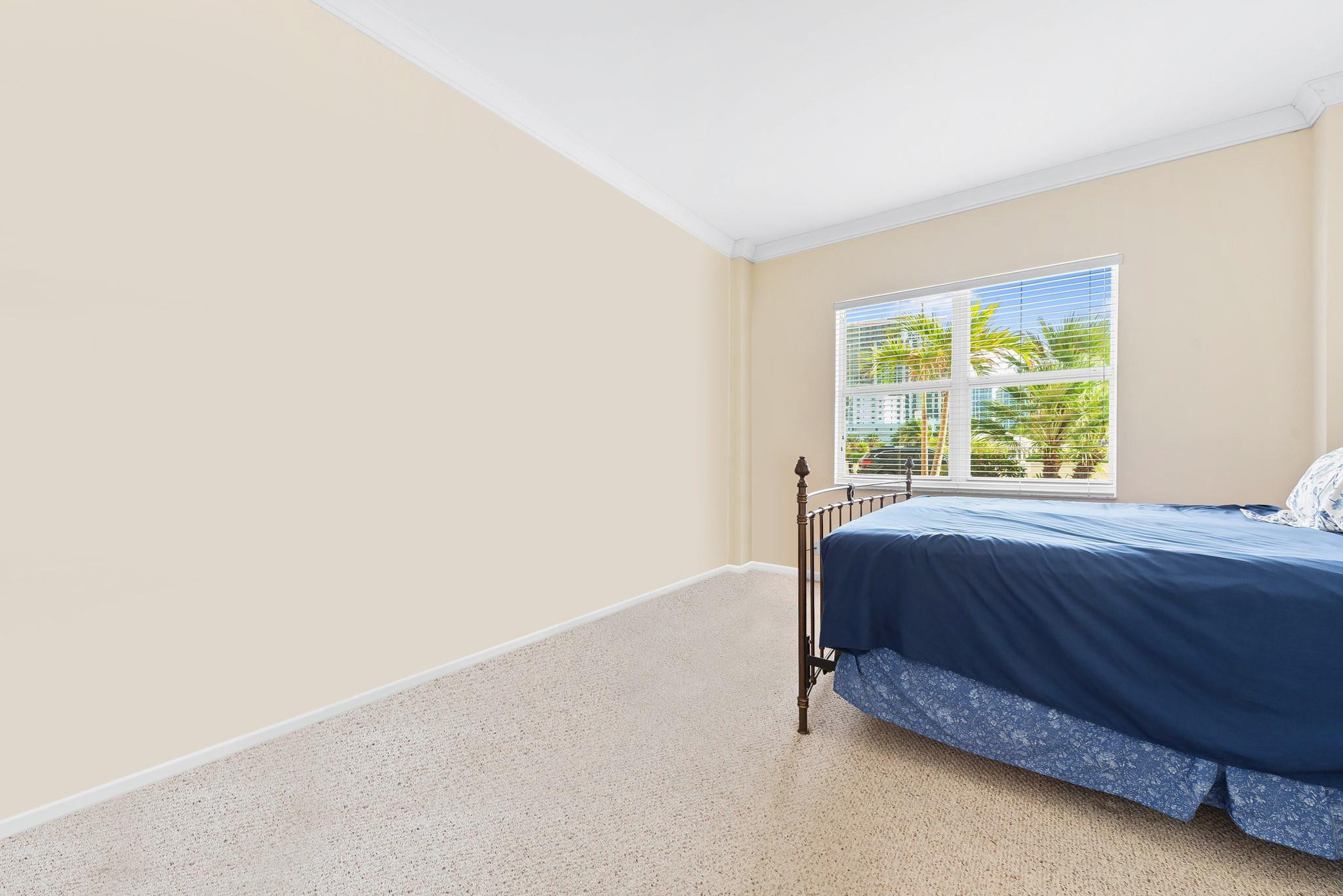 1 Las Olas Circle 115