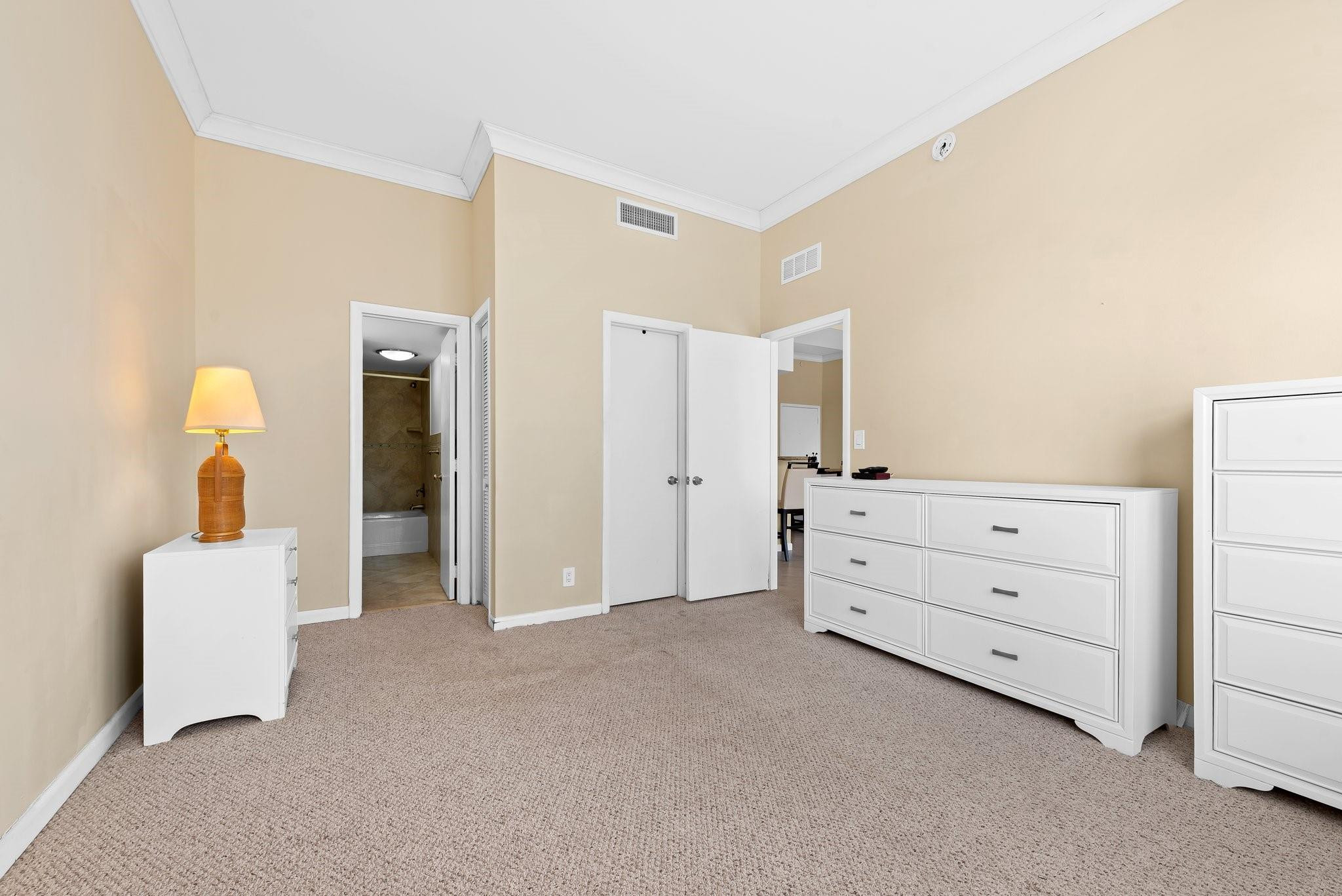 1 Las Olas Circle 115