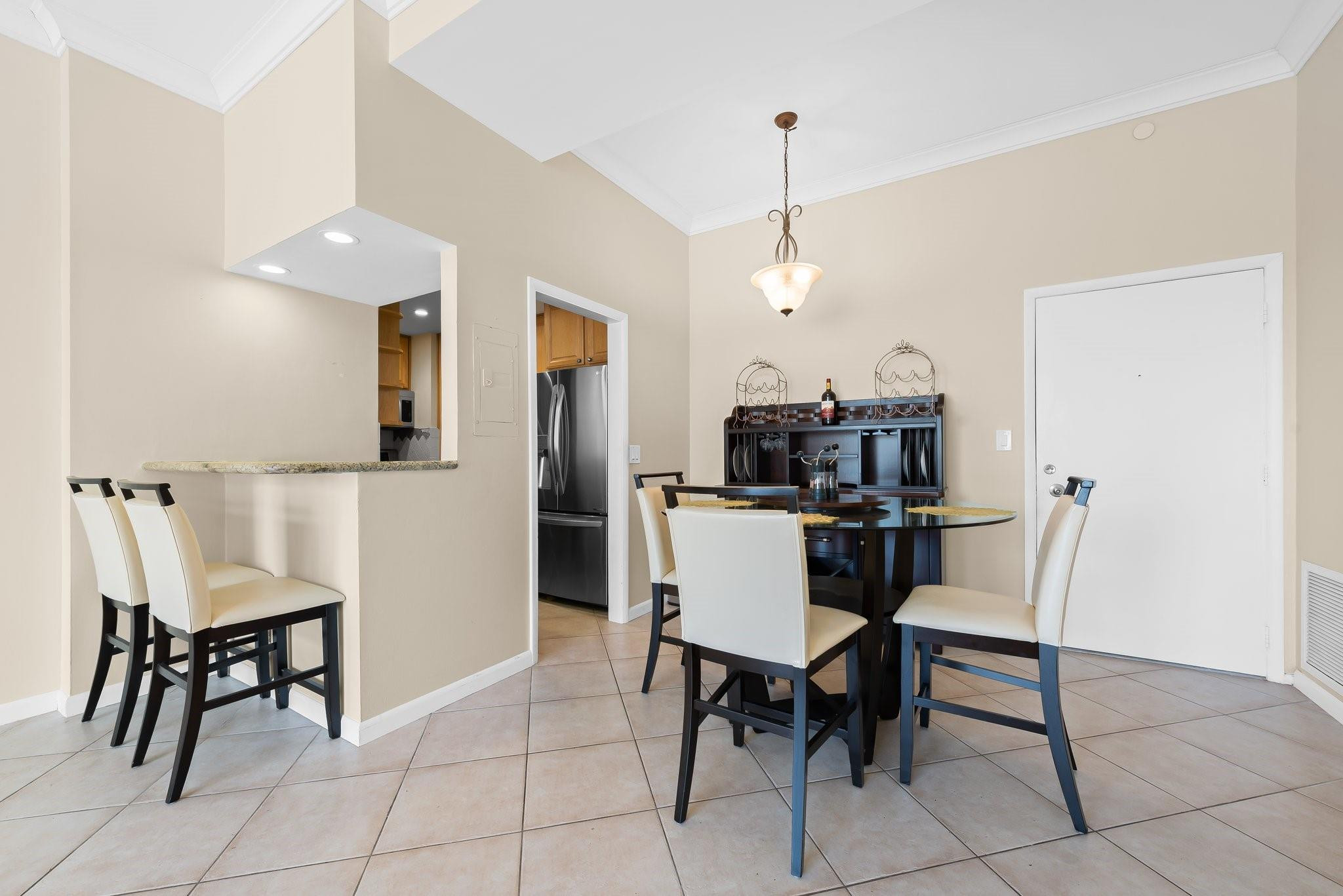 1 Las Olas Circle 115