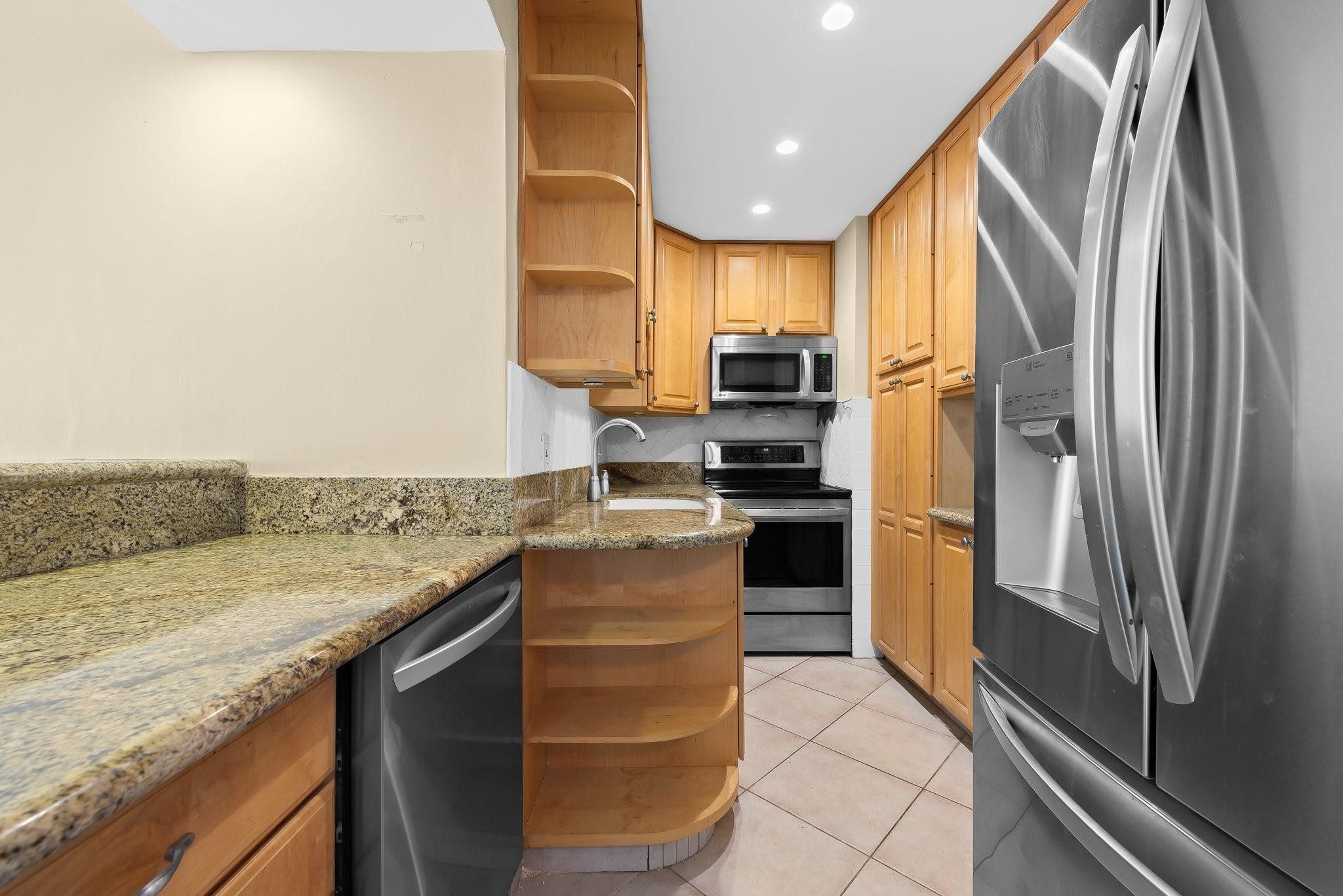 1 Las Olas Circle 115