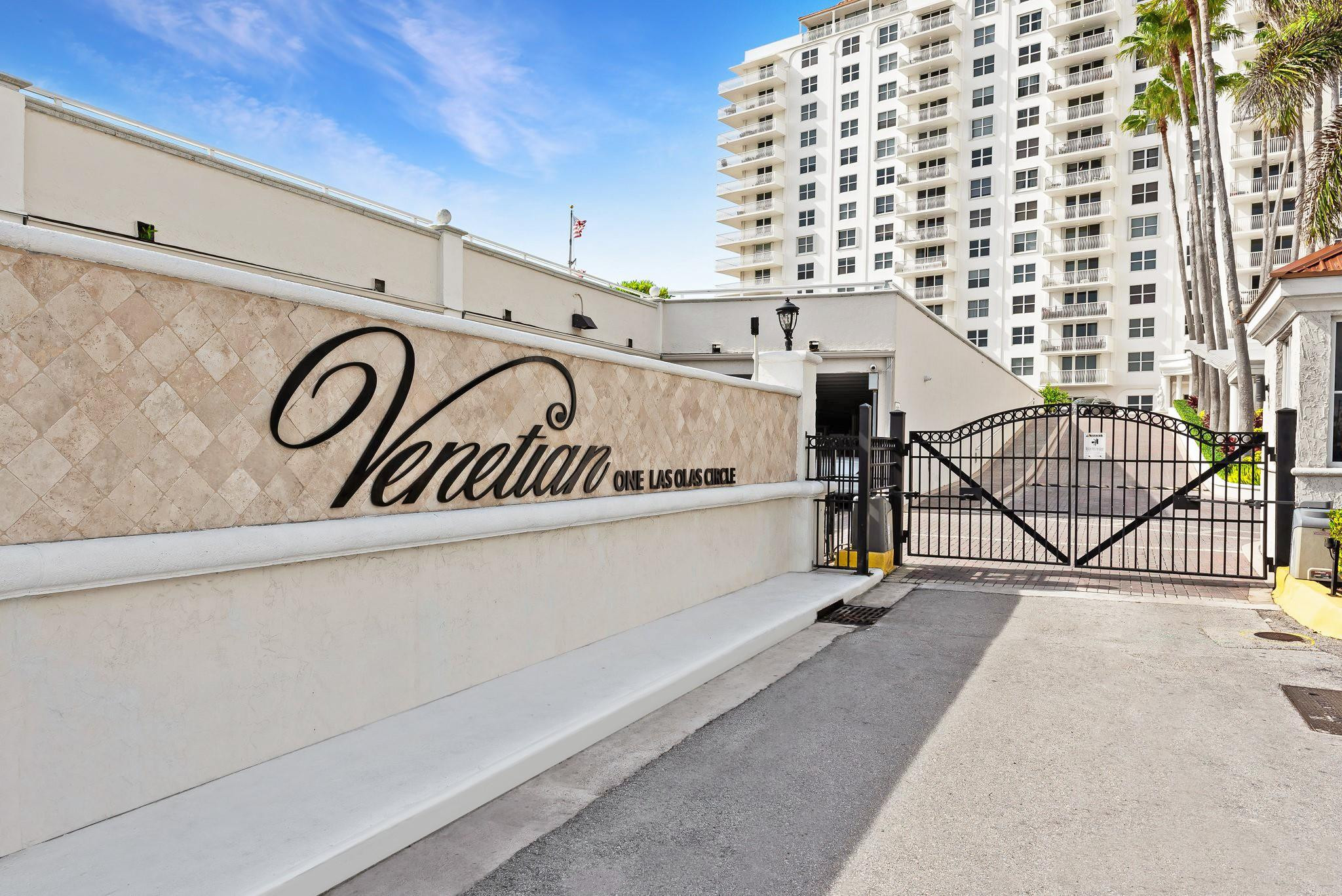 1 Las Olas Circle 115