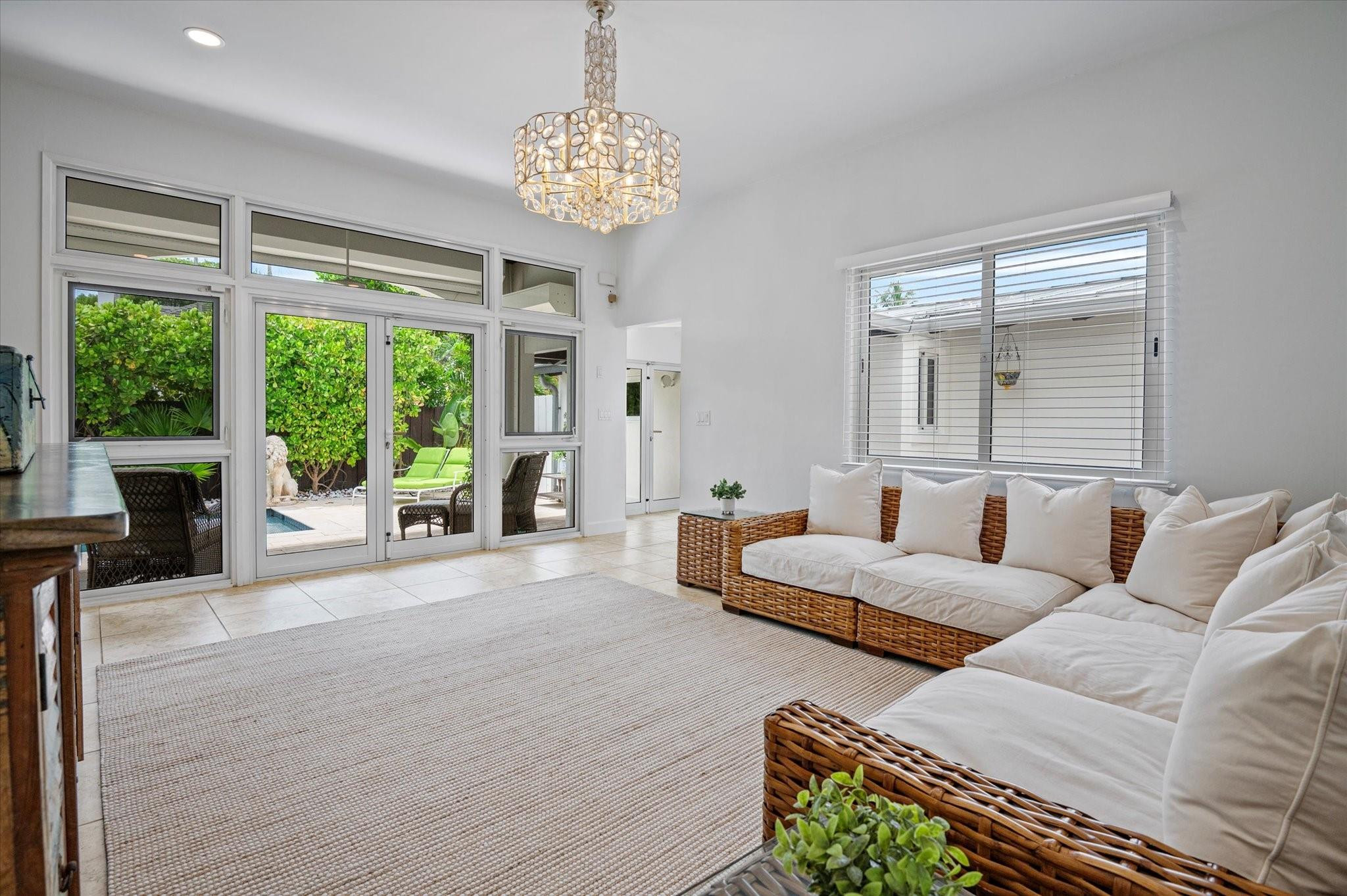 2612 Alamanda Court