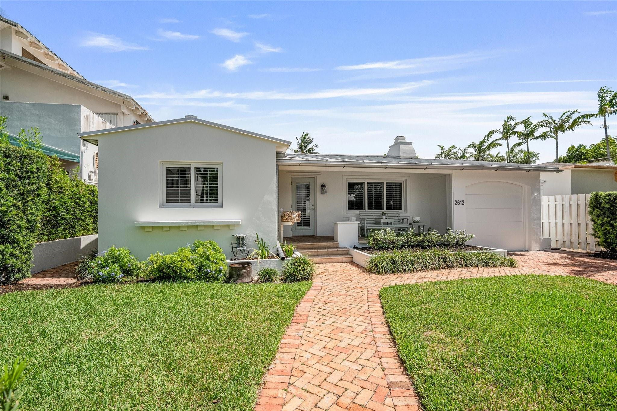 2612 Alamanda Court