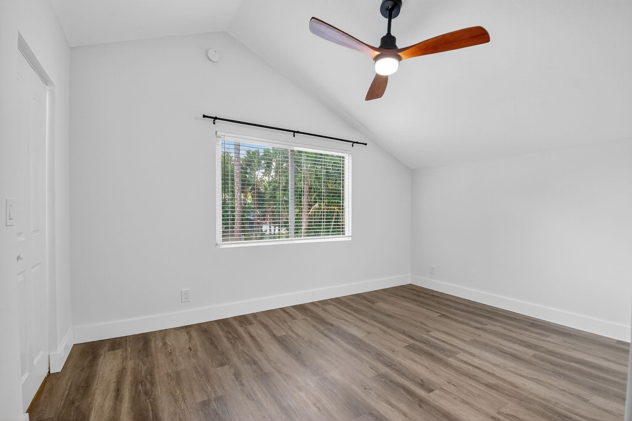 5843 Thisledown Court
