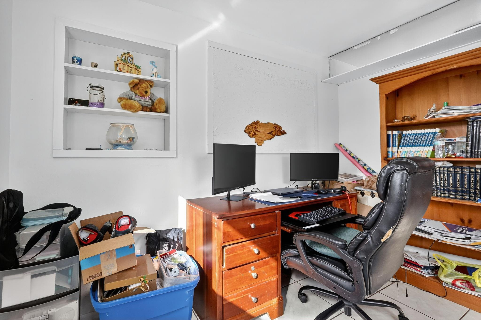 1910 SW 98th Terrace