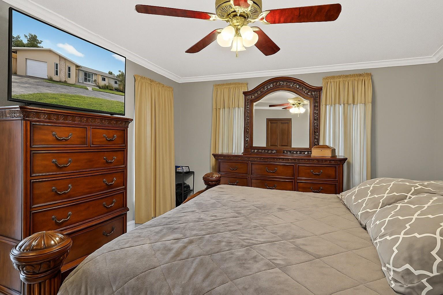 1910 SW 98th Terrace