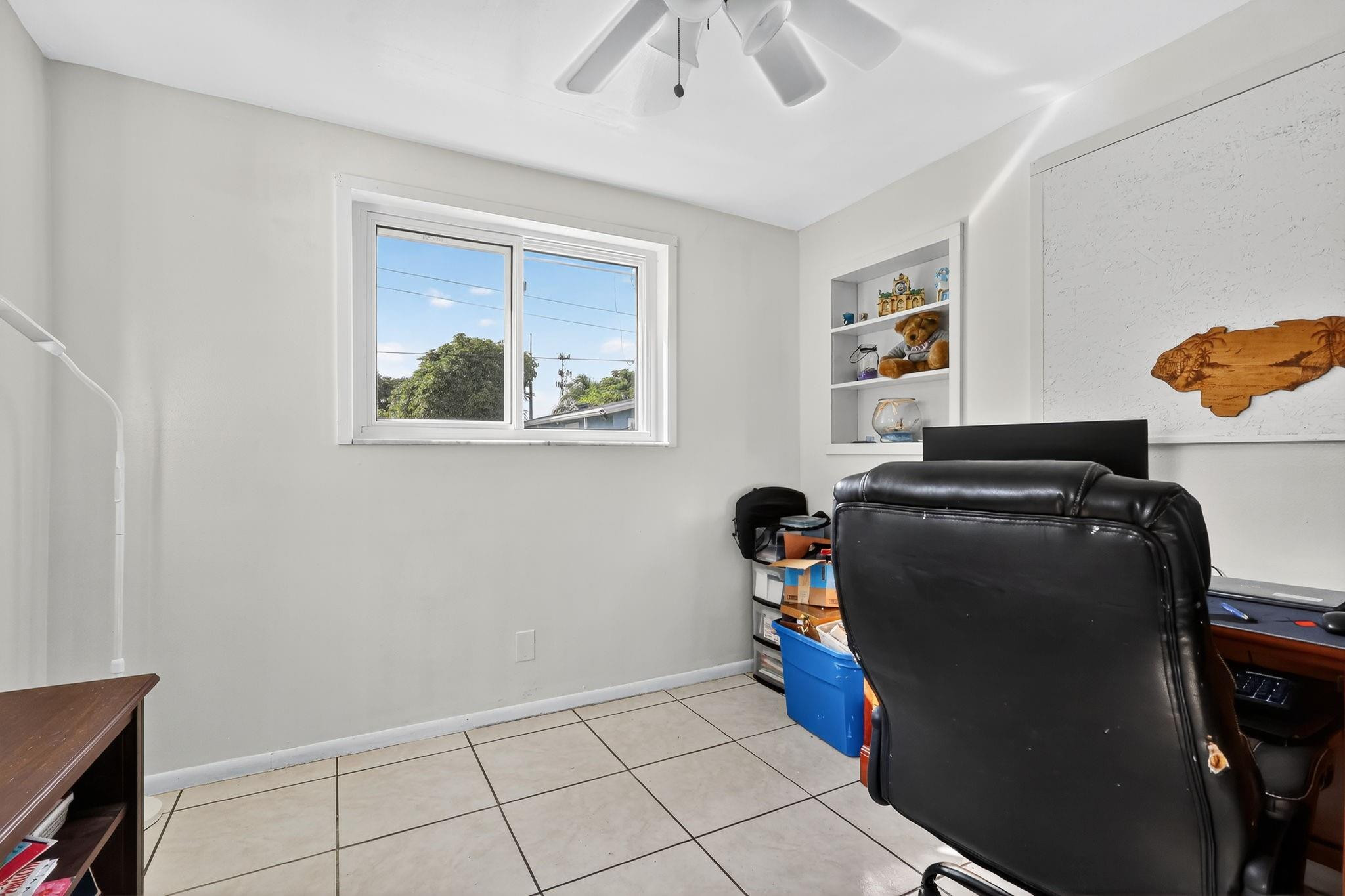1910 SW 98th Terrace