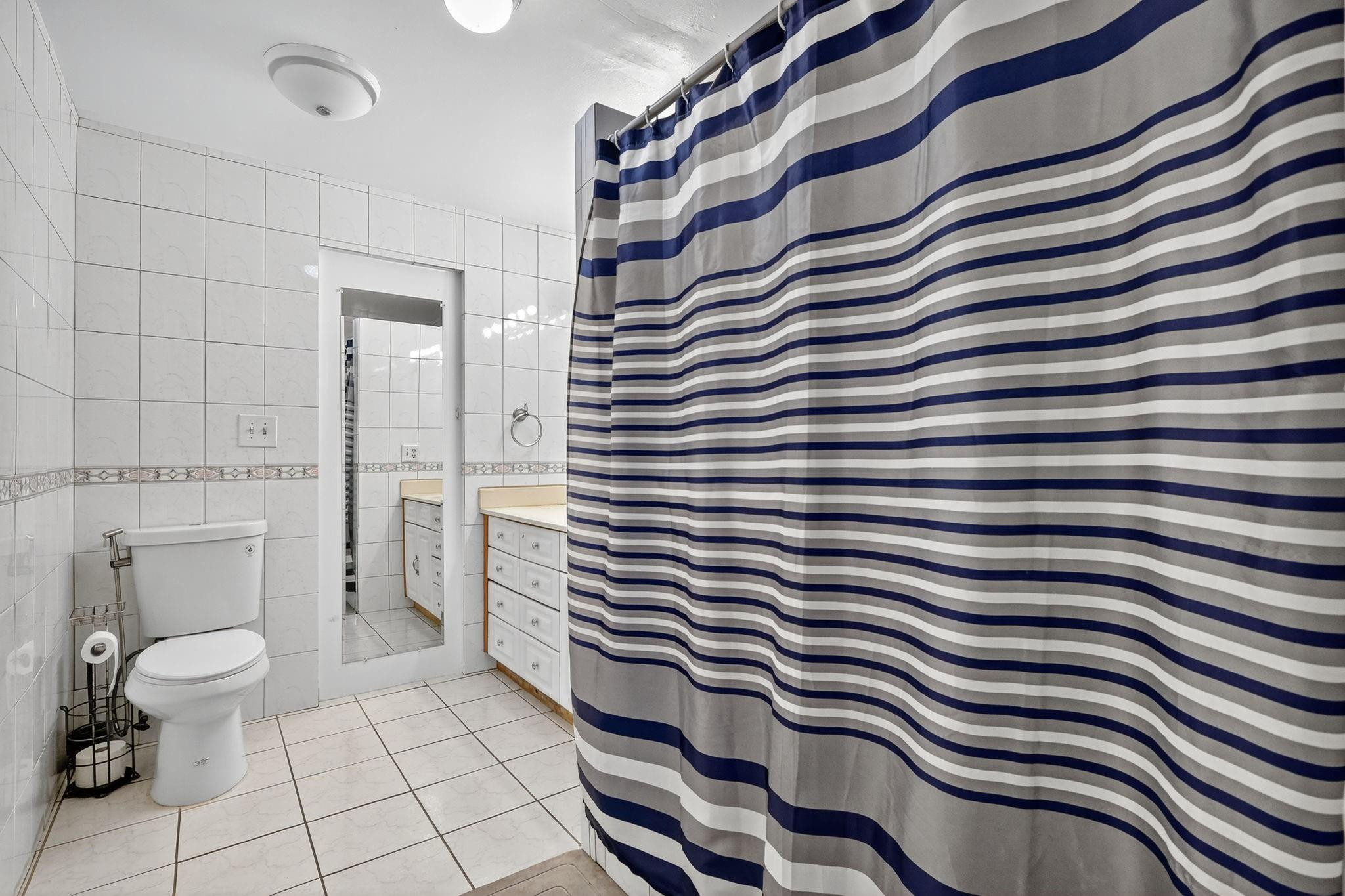 1910 SW 98th Terrace