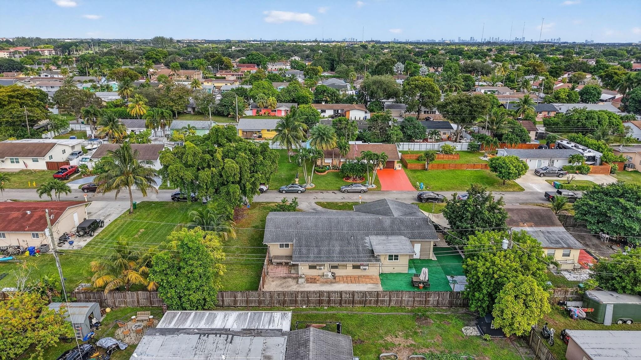 1910 SW 98th Terrace