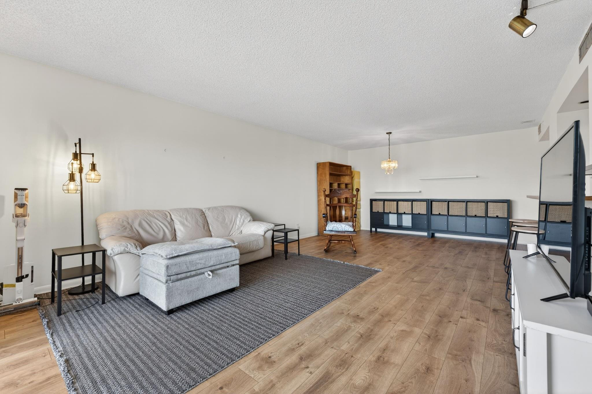 2205 S Cypress Bend Drive 604