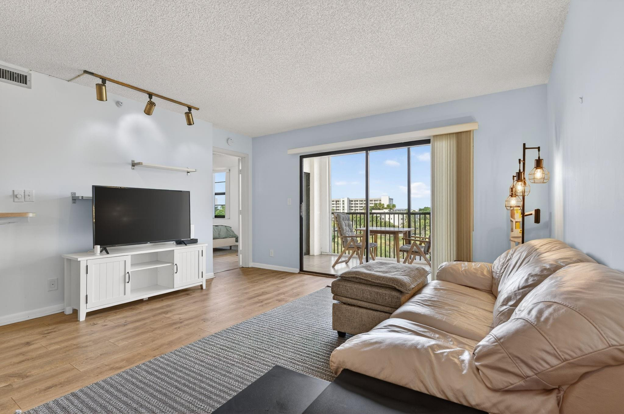 2205 S Cypress Bend Drive 604