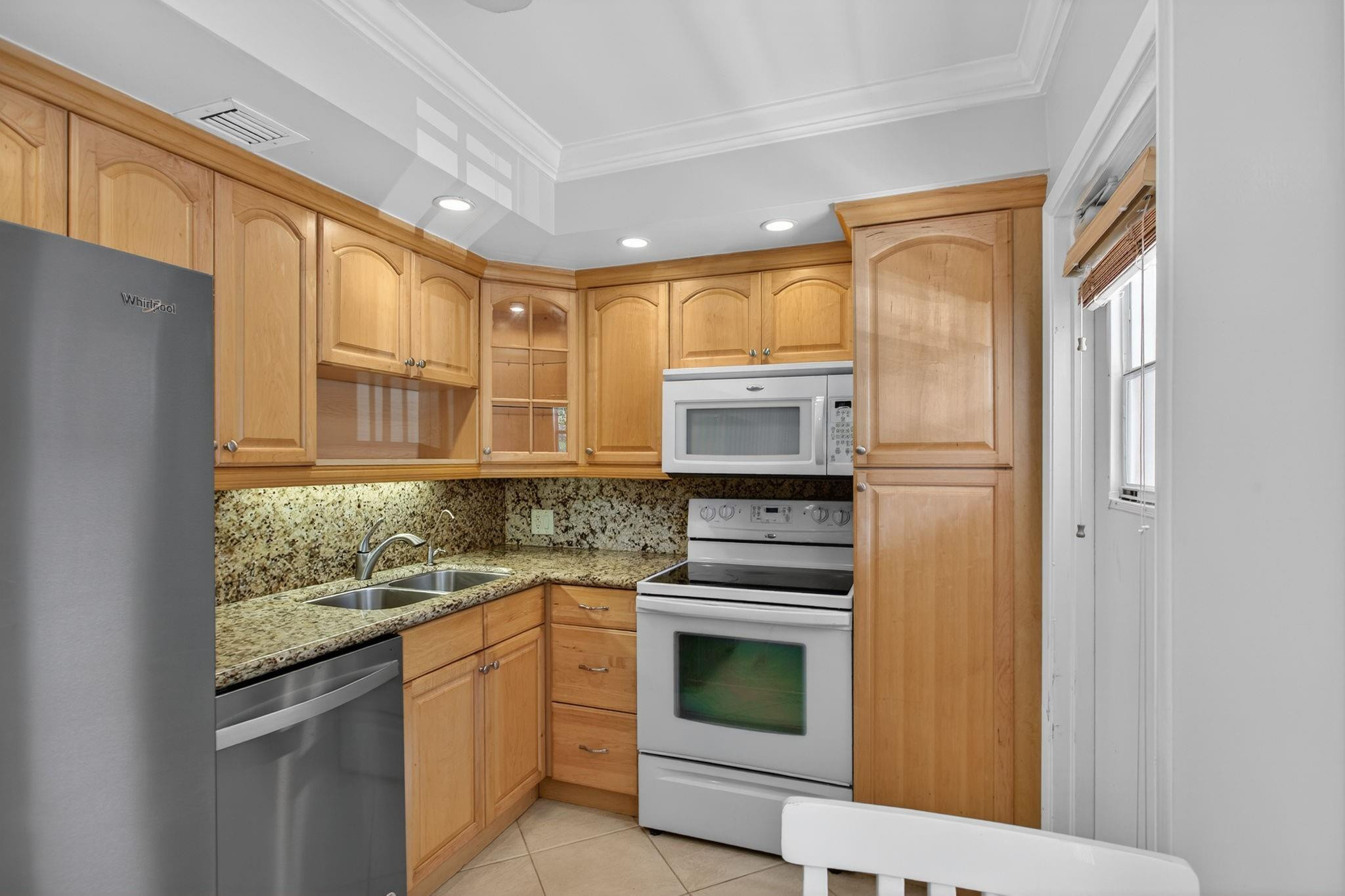 2801 N Palm Aire Drive 203