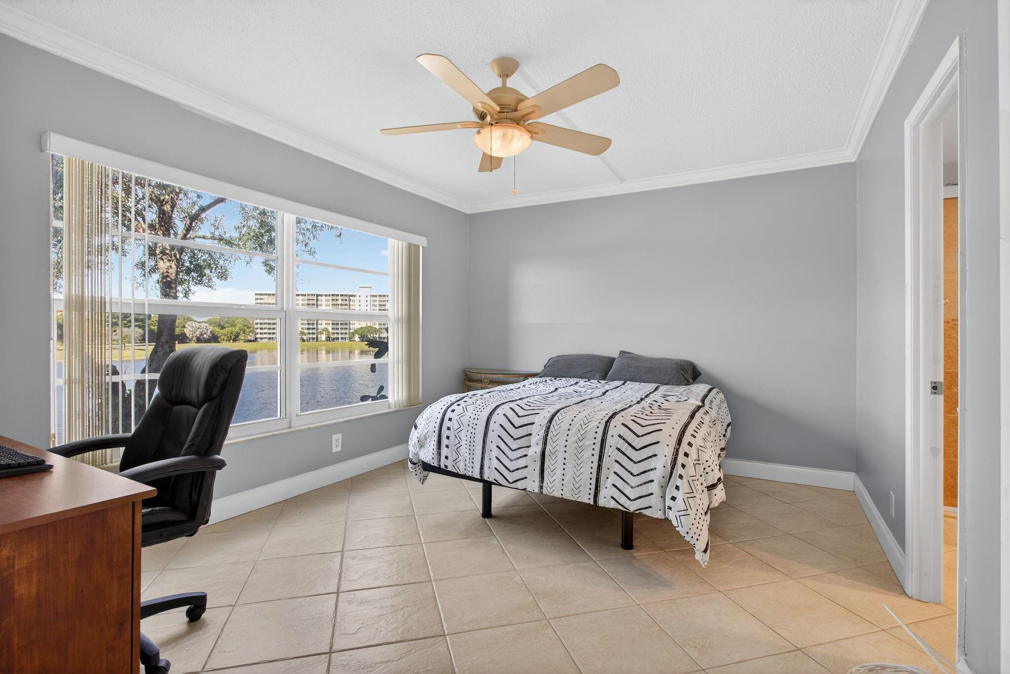 2801 N Palm Aire Drive 203