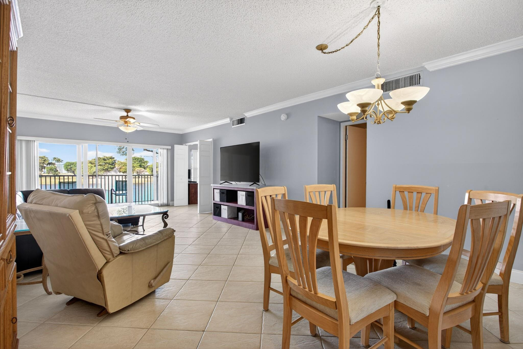 2801 N Palm Aire Drive 203