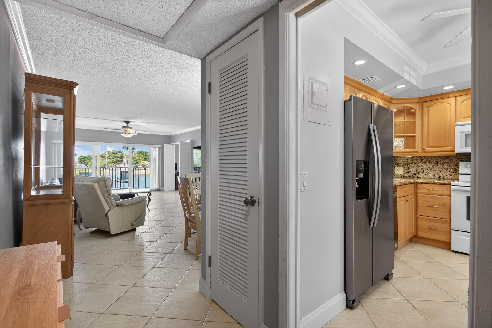 2801 N Palm Aire Drive 203