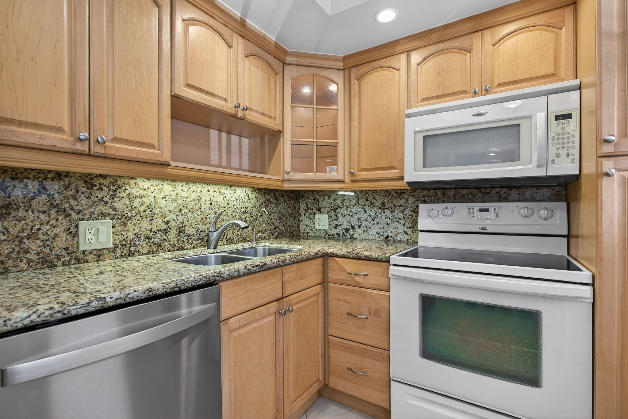 2801 N Palm Aire Drive 203