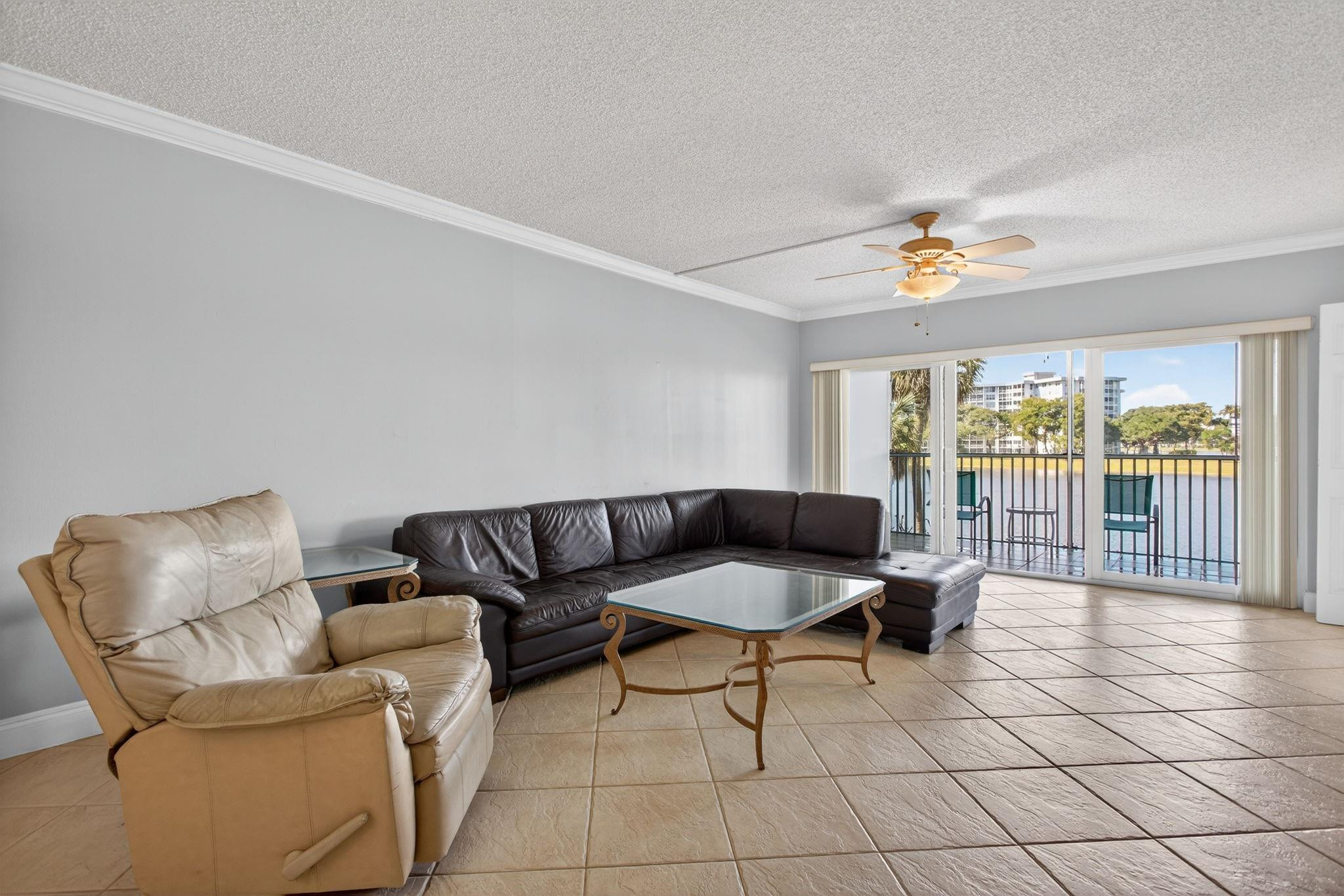 2801 N Palm Aire Drive 203