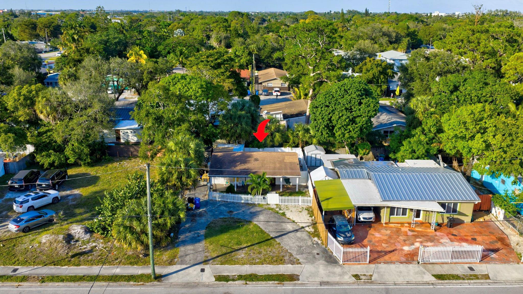 1705 Davie Boulevard