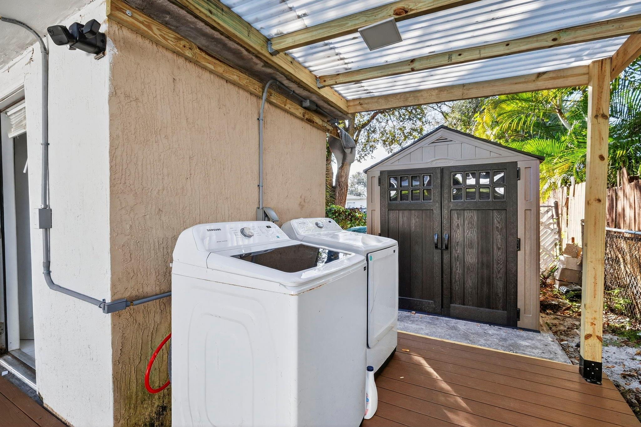 1705 Davie Boulevard