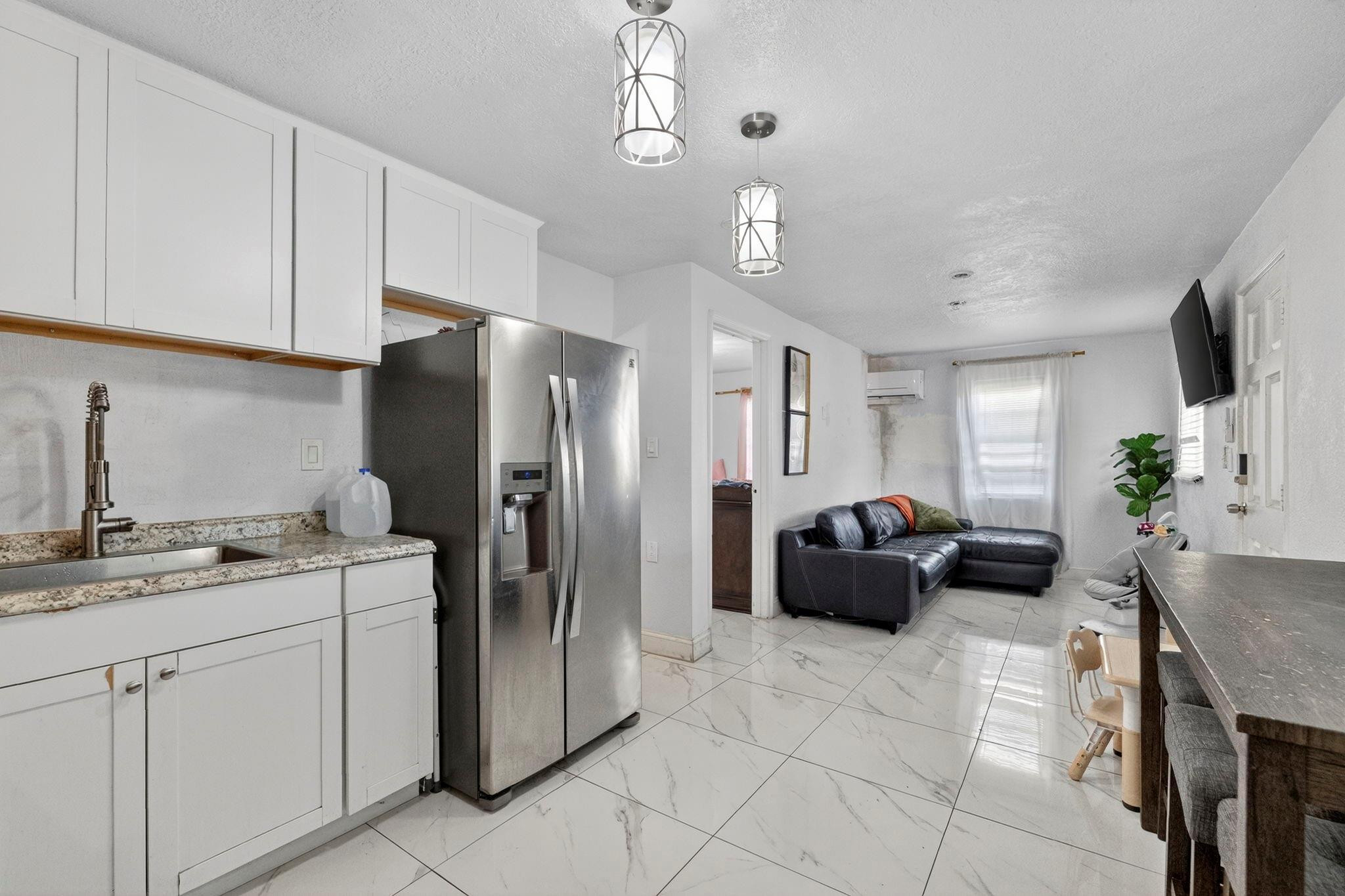 1705 Davie Boulevard
