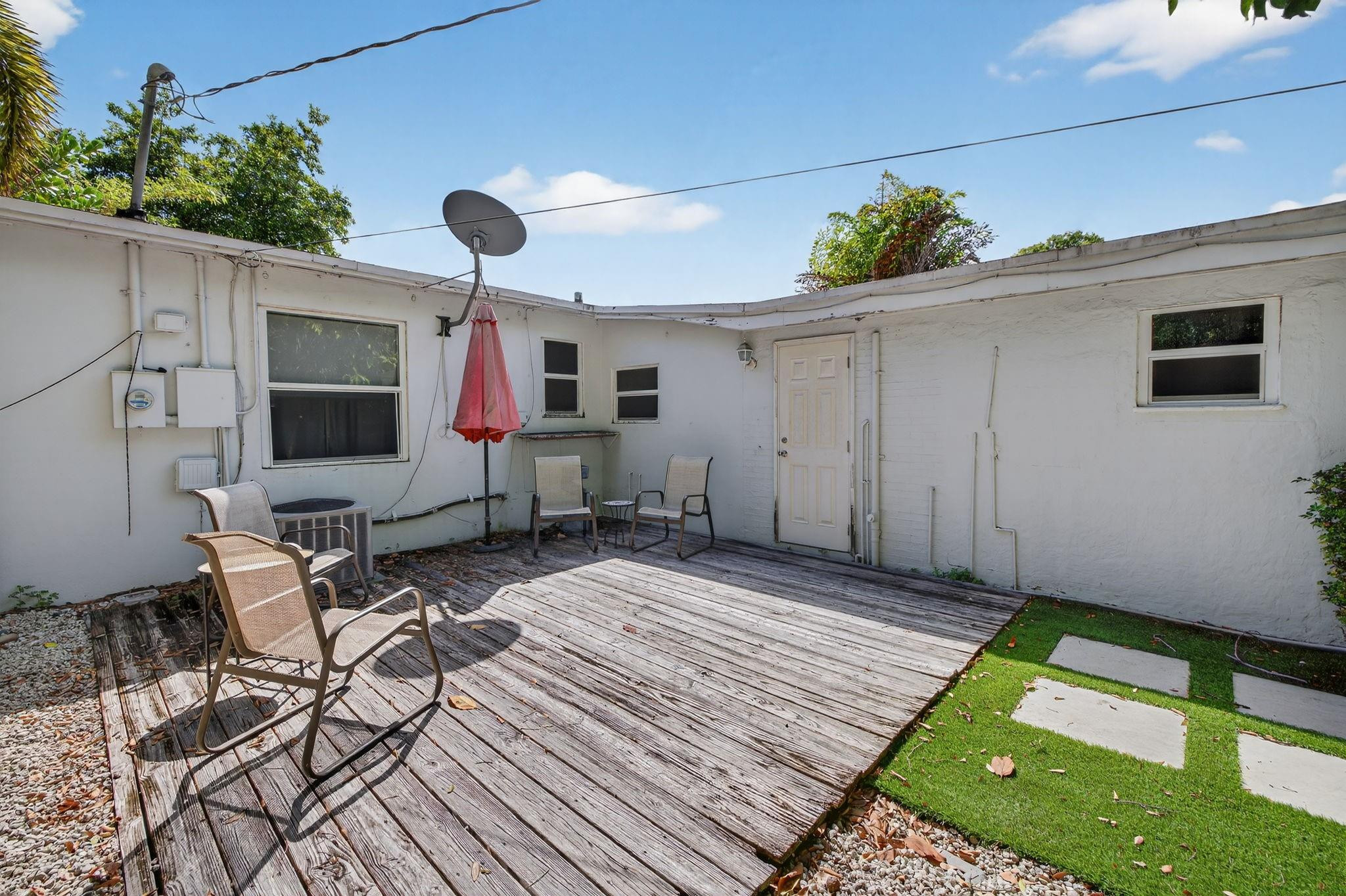 517 SW 14th Street