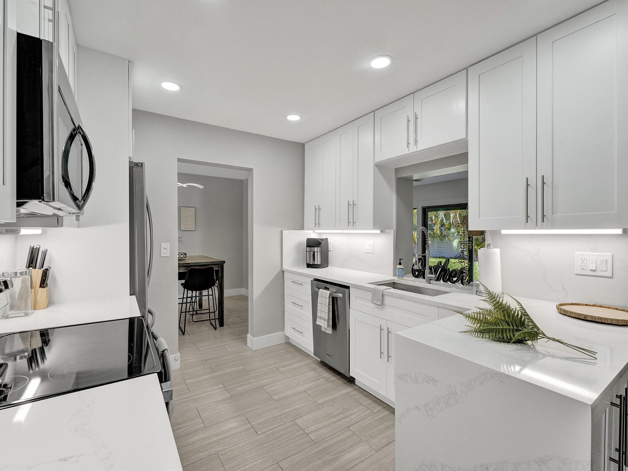1035 NW 5th Avenue