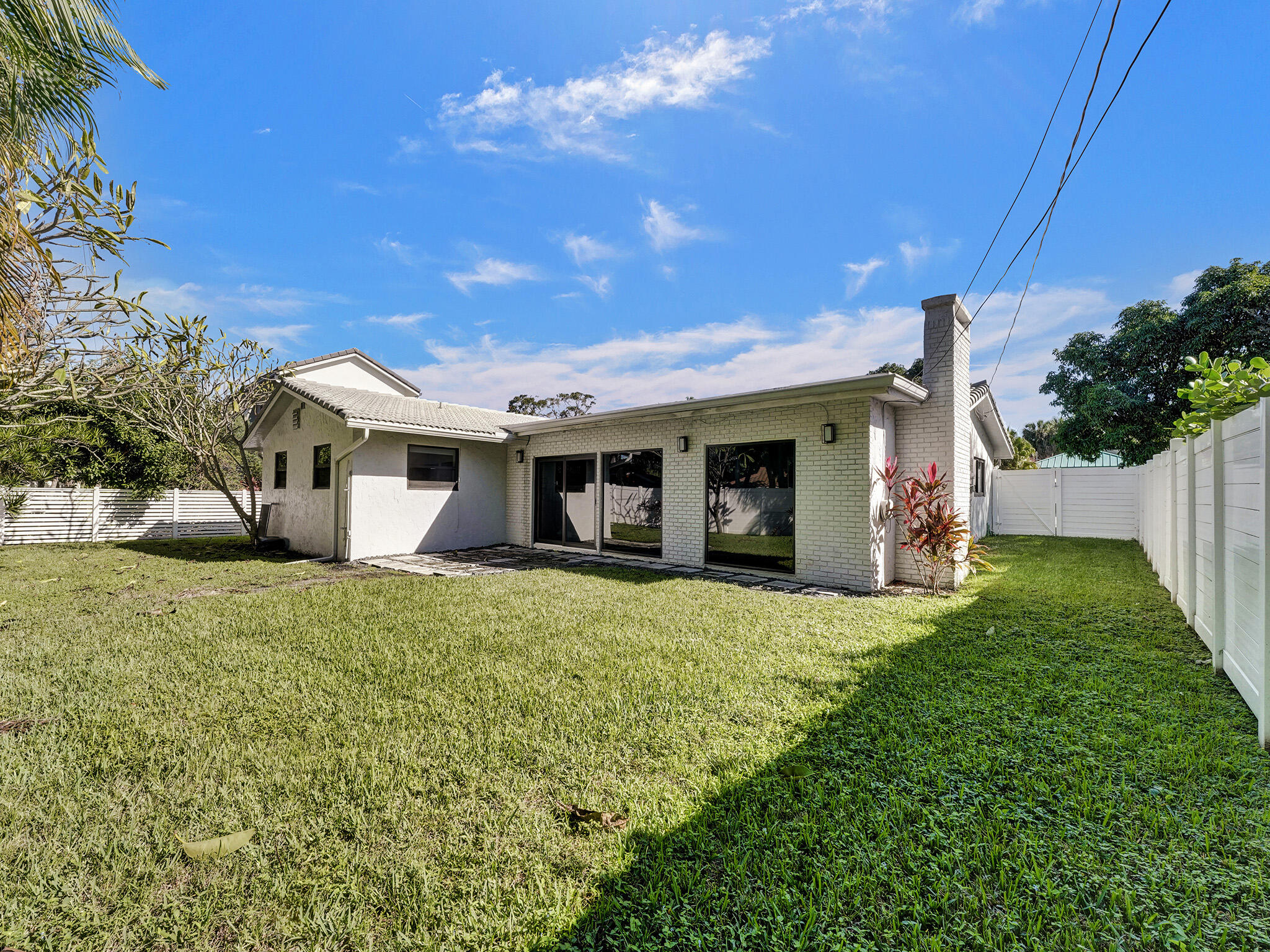 1035 NW 5th Avenue