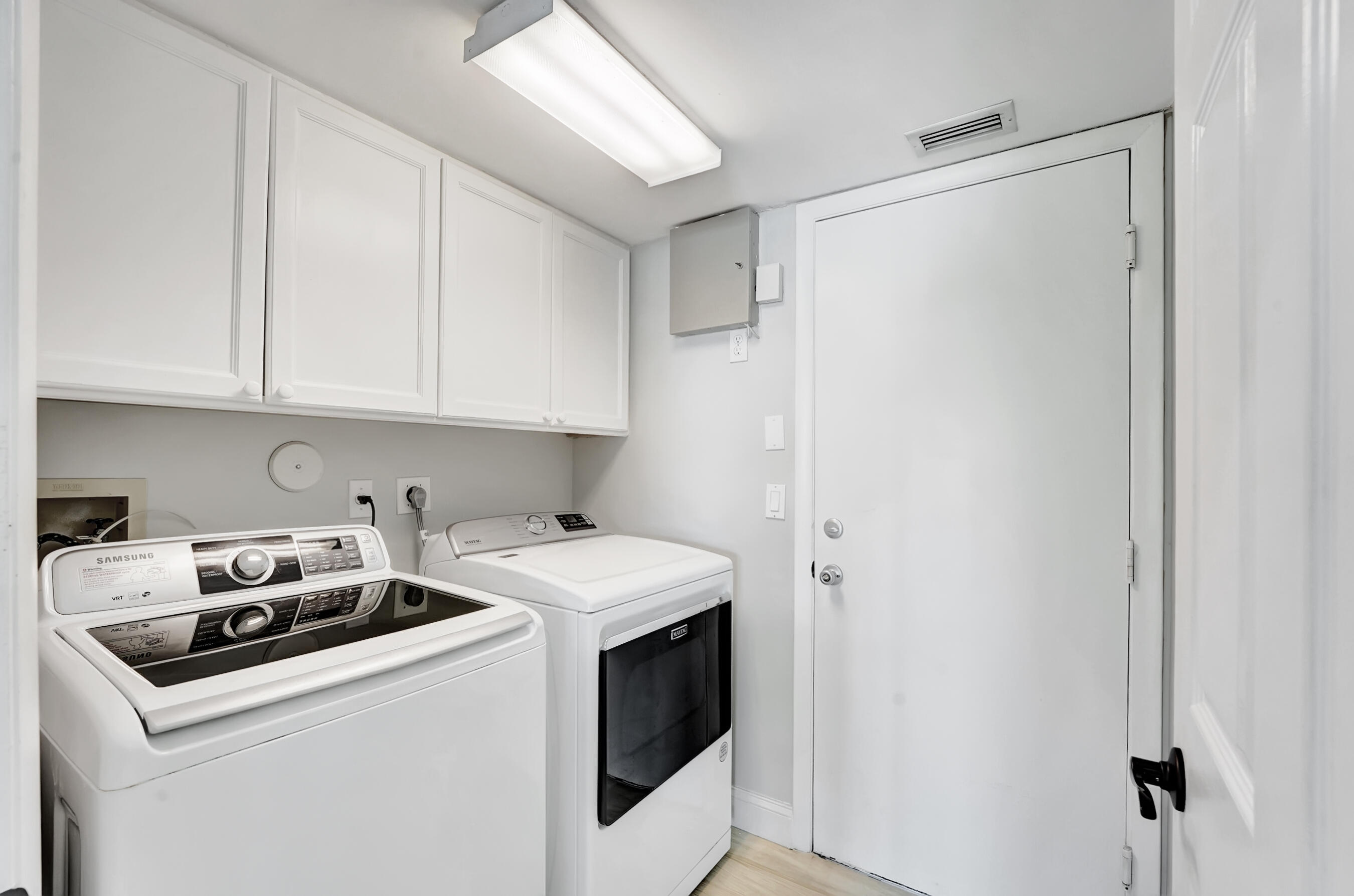 3833 Cypress Lake Drive