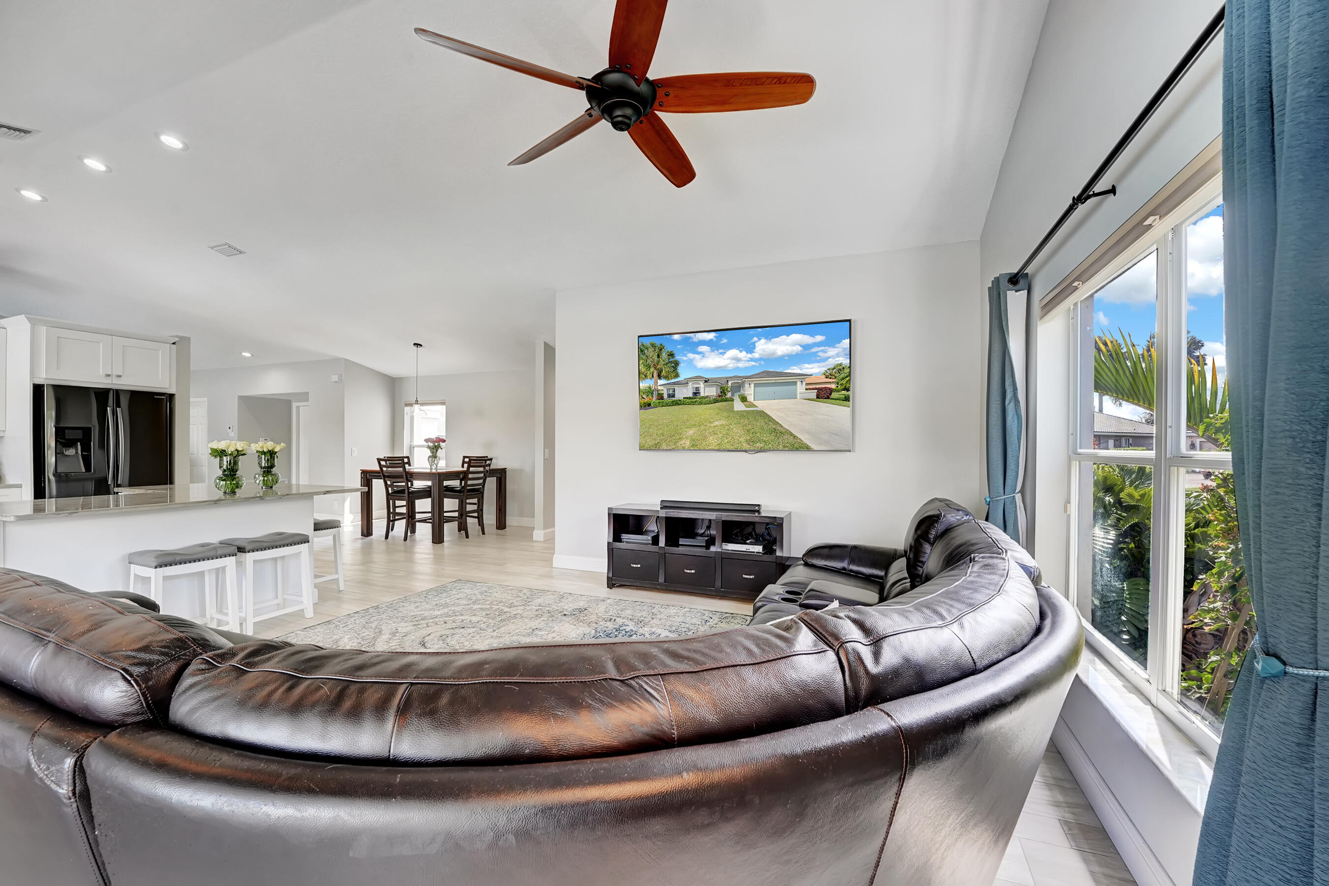 3833 Cypress Lake Drive