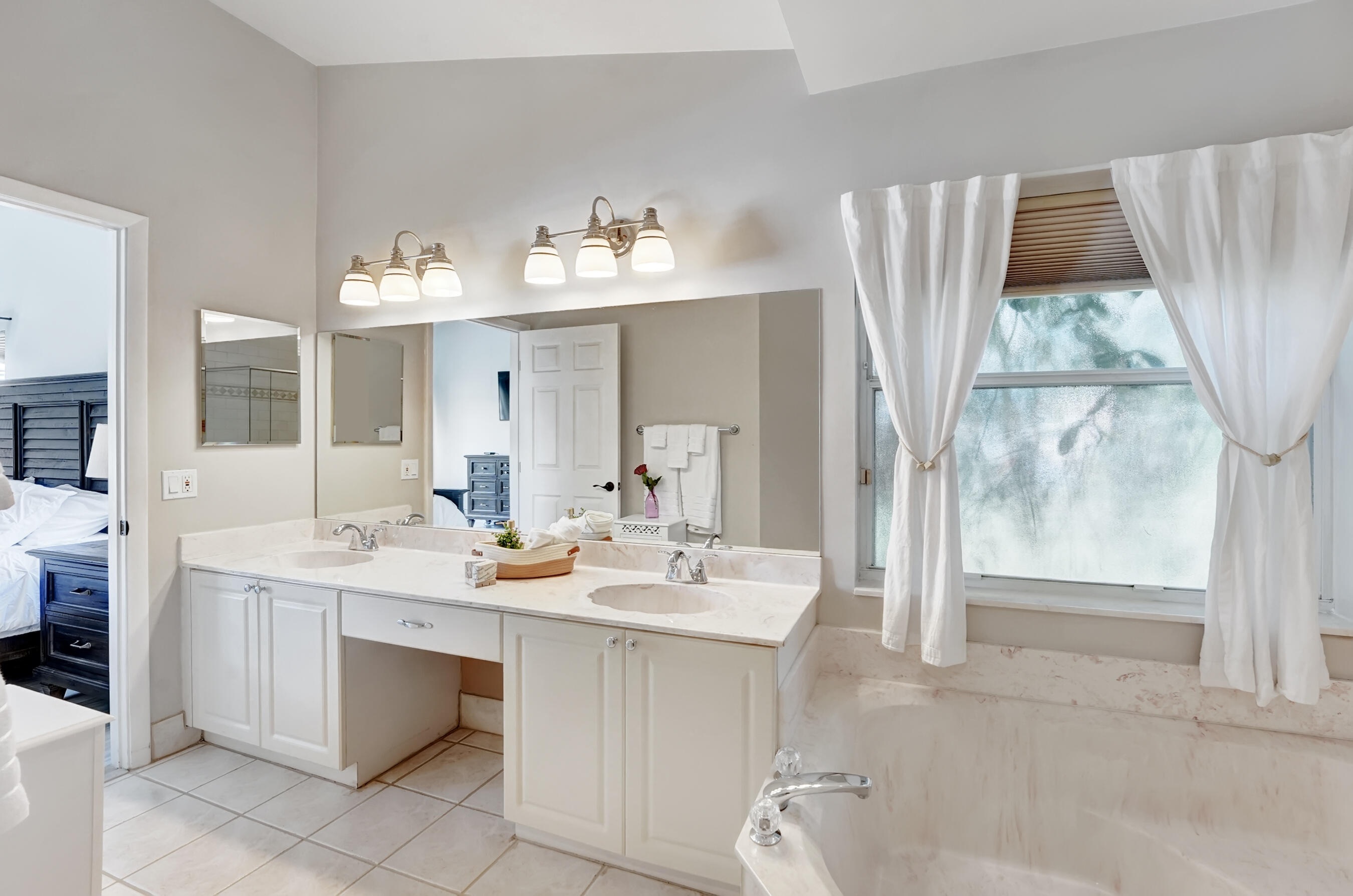 3833 Cypress Lake Drive