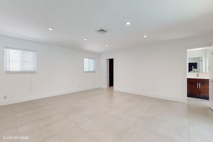 200 SW 6th Avenue