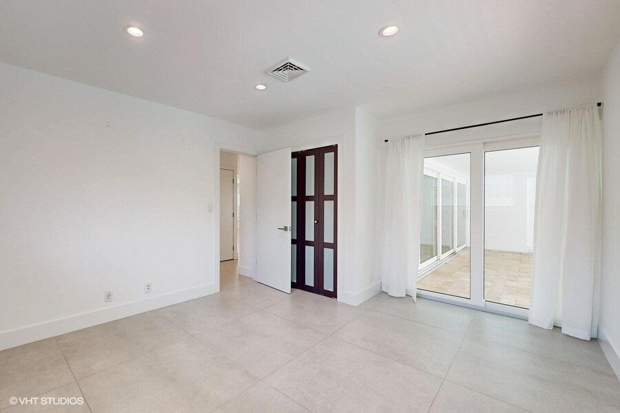200 SW 6th Avenue