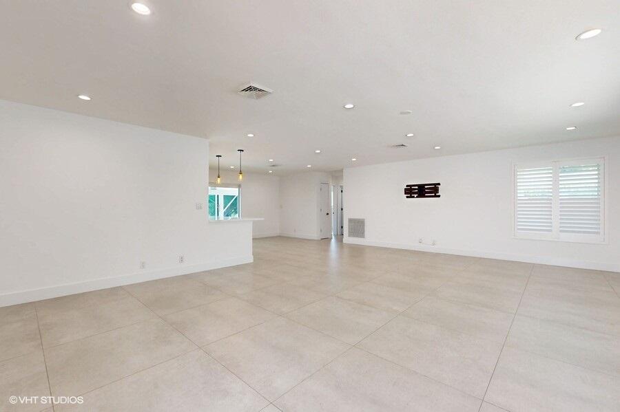 200 SW 6th Avenue