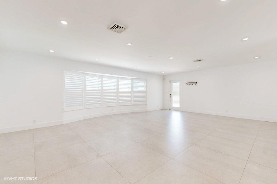 200 SW 6th Avenue