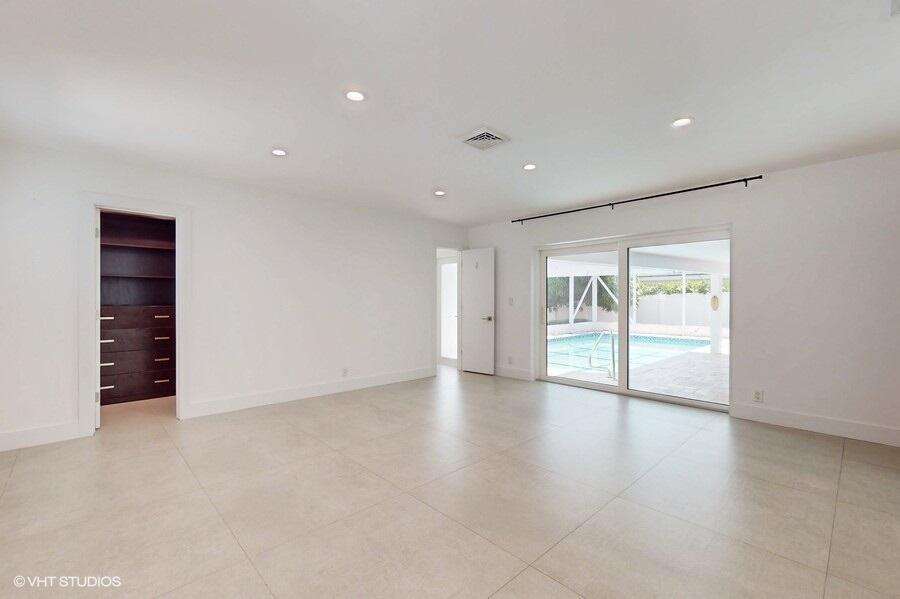 200 SW 6th Avenue