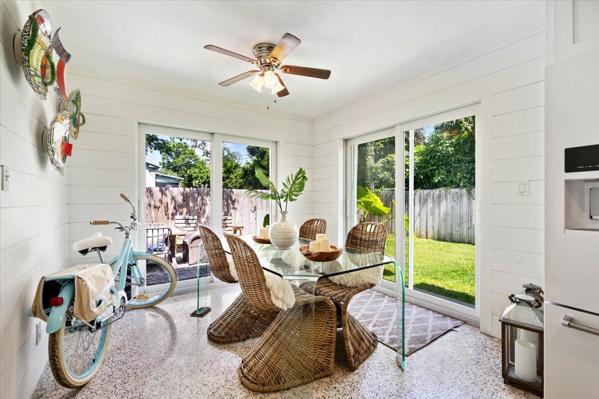 200 E 28th Street
