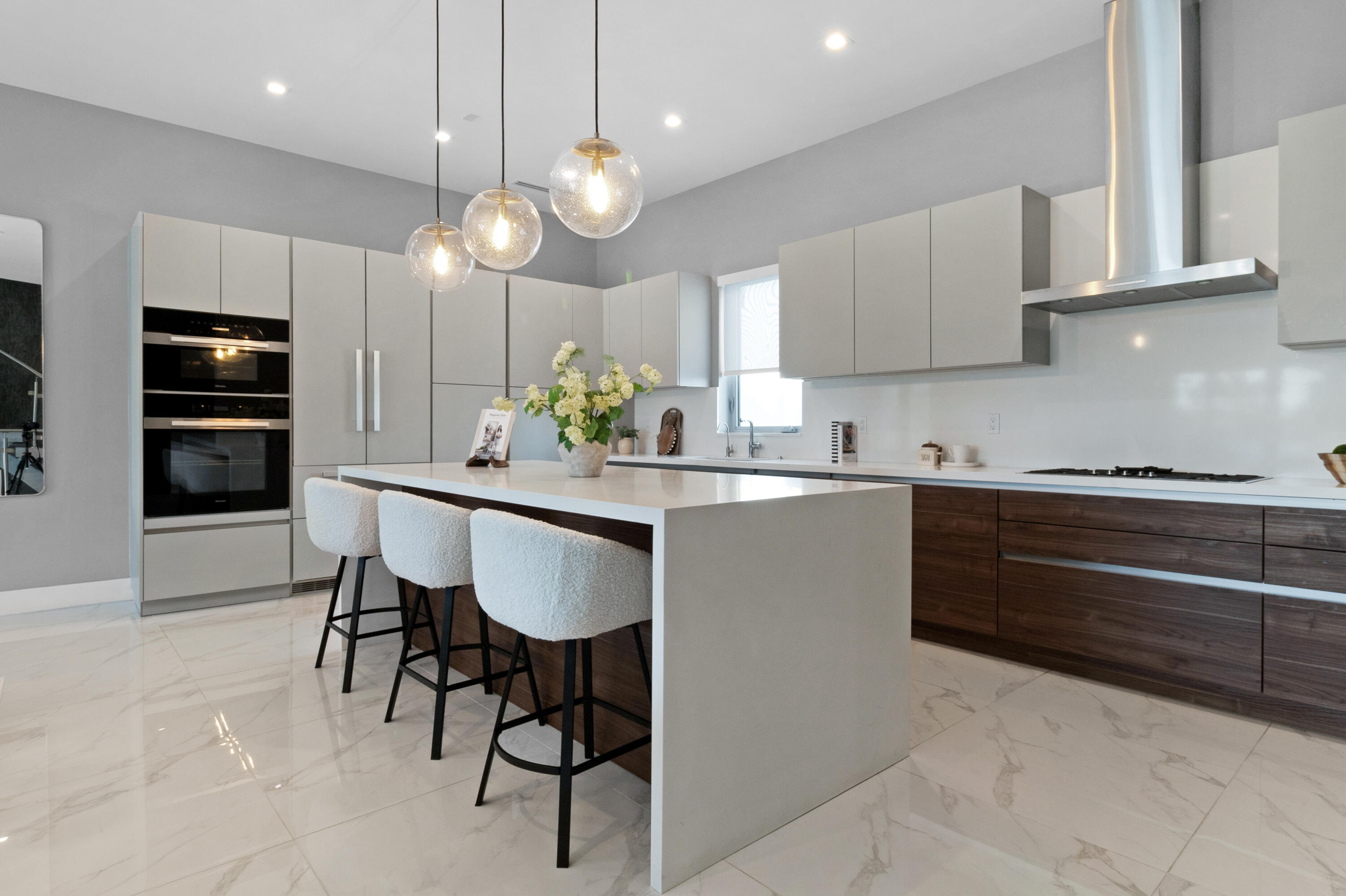 15 SE 11th Avenue