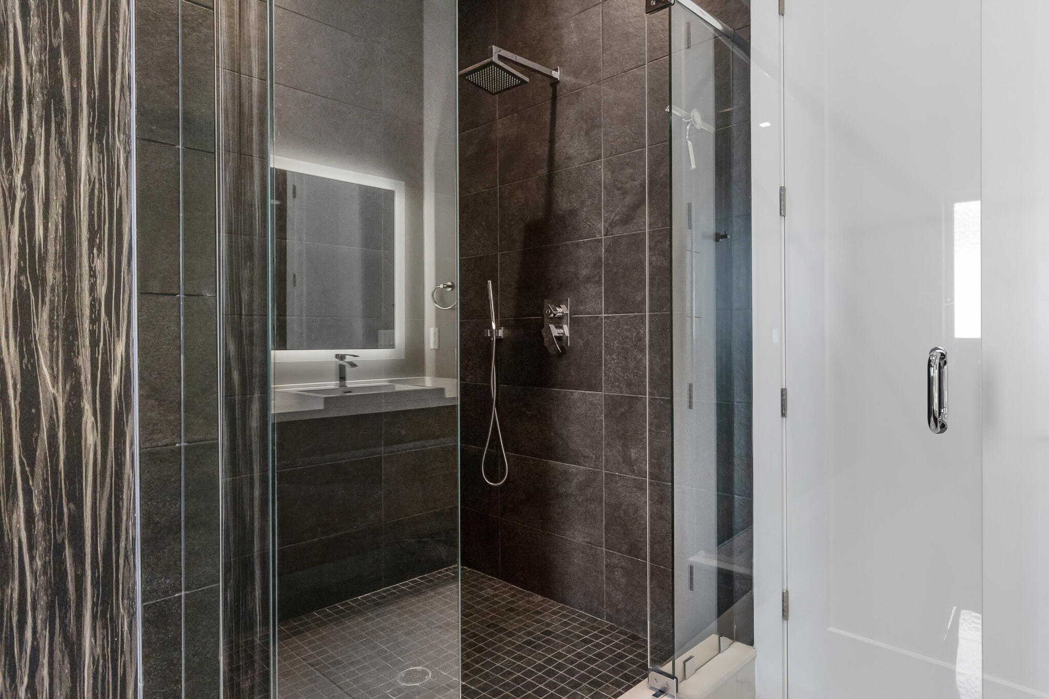 15 SE 11th Avenue