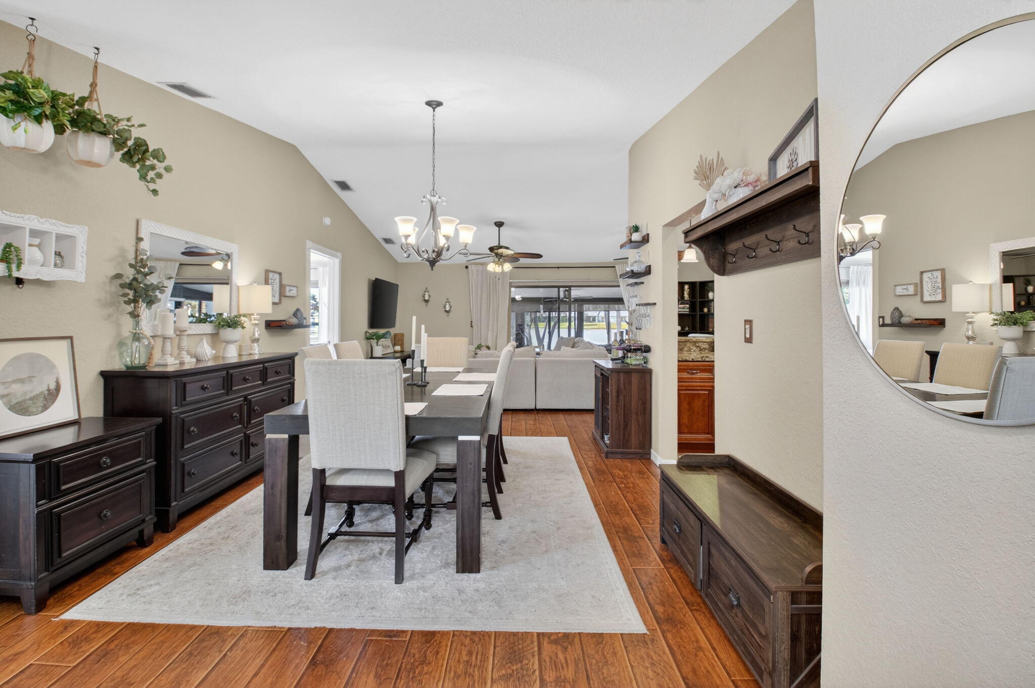 41 Mayfair Lane