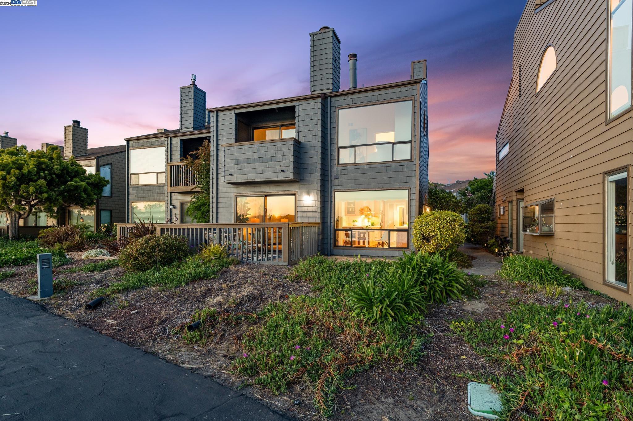 1321 Crown Dr
