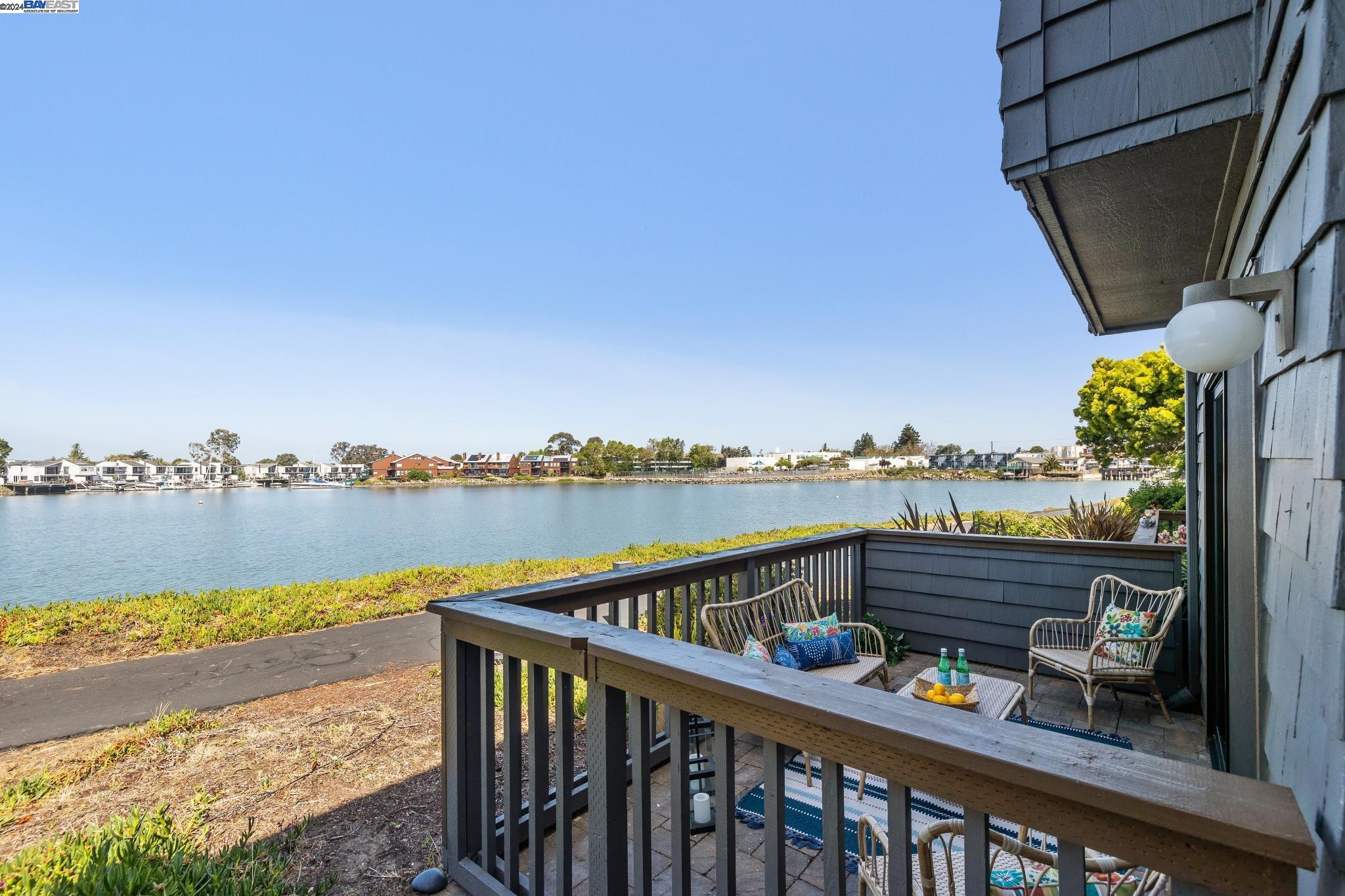 1321 Crown Dr