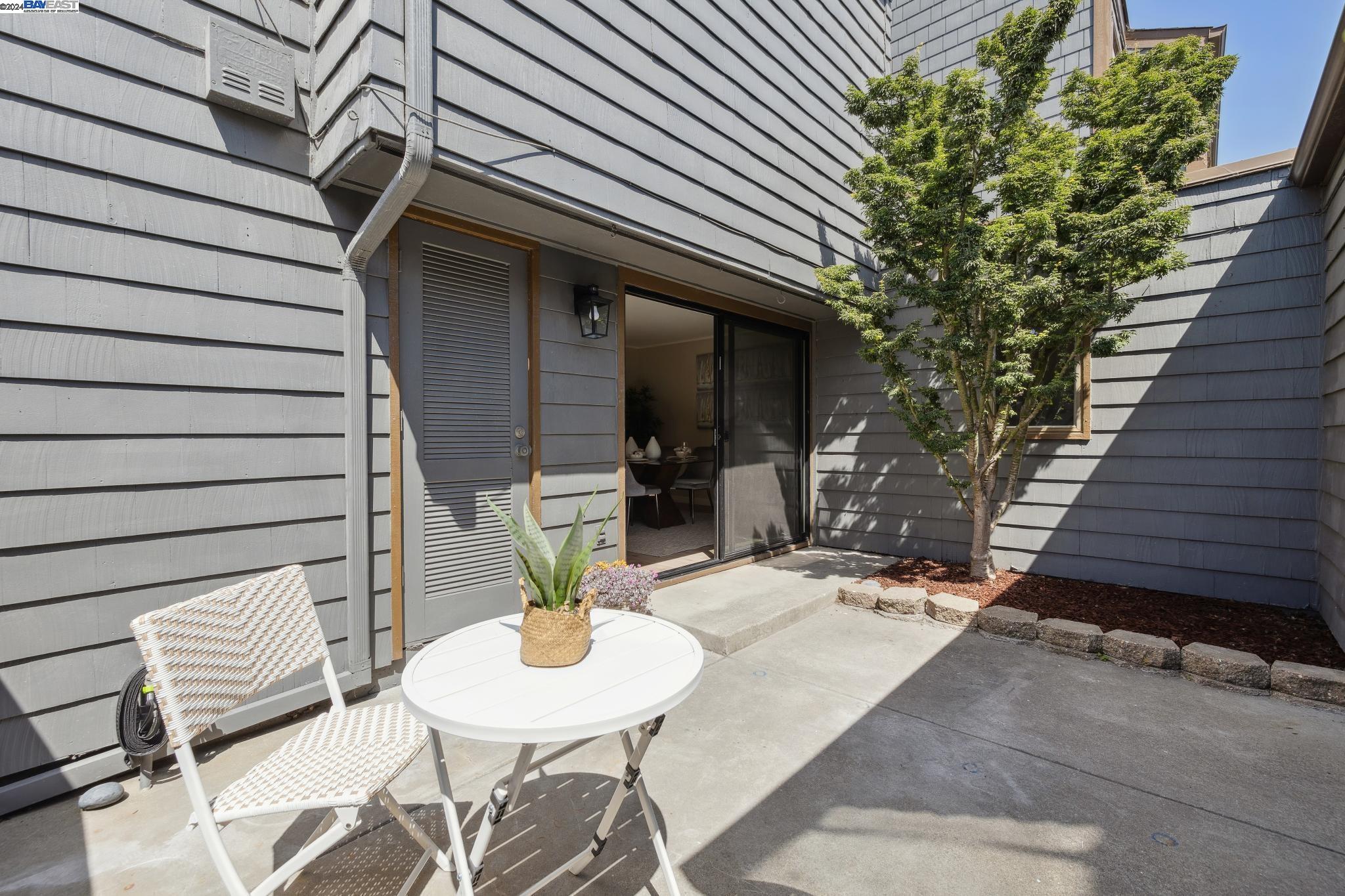 1321 Crown Dr
