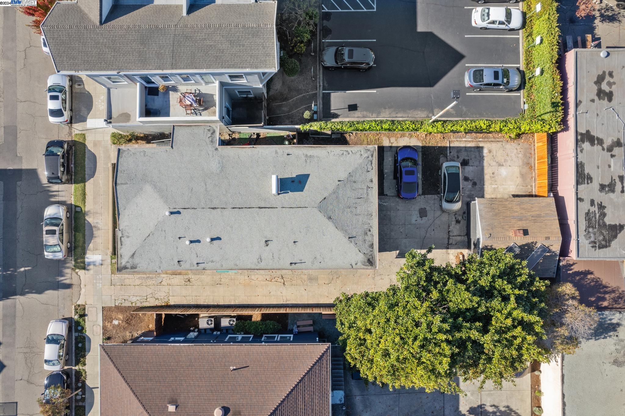 2421 Webb Ave