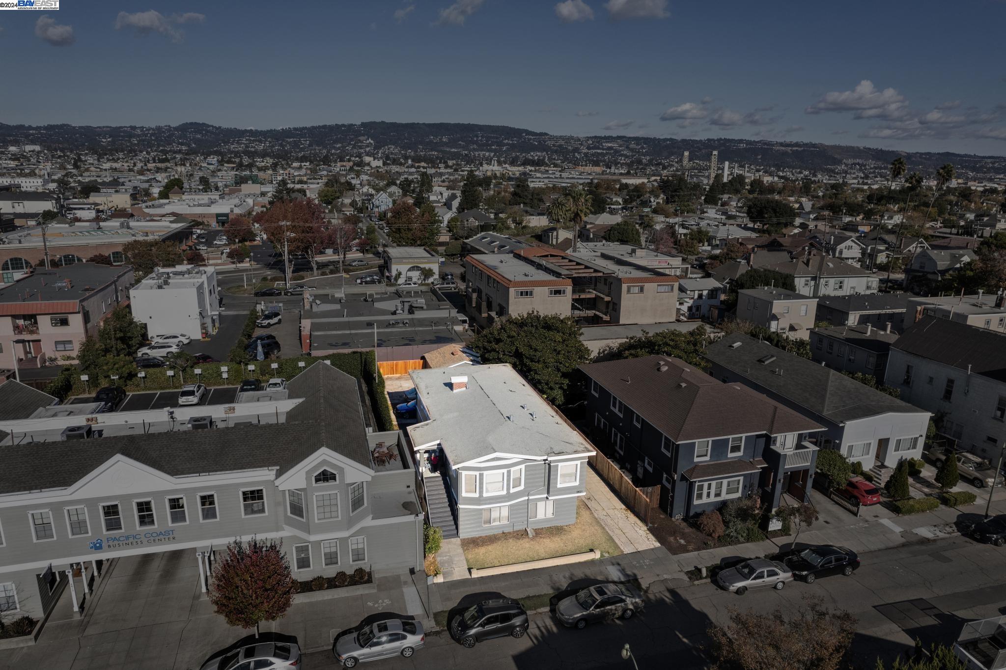 2421 Webb Ave