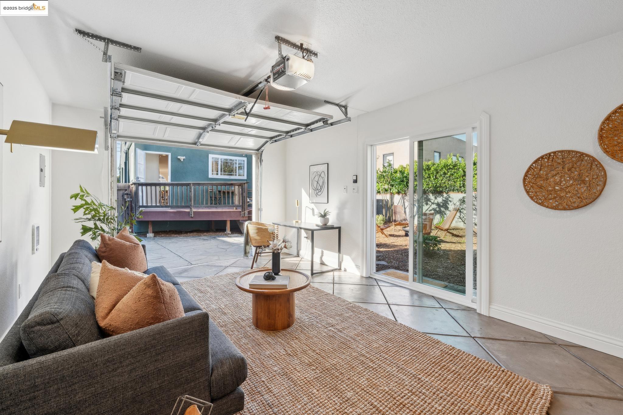 932 33rd Street