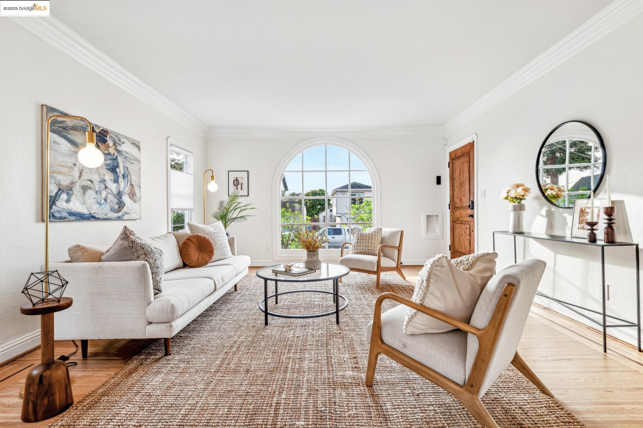 932 33rd Street