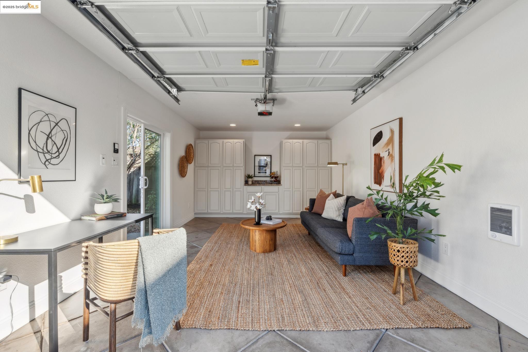 932 33rd Street