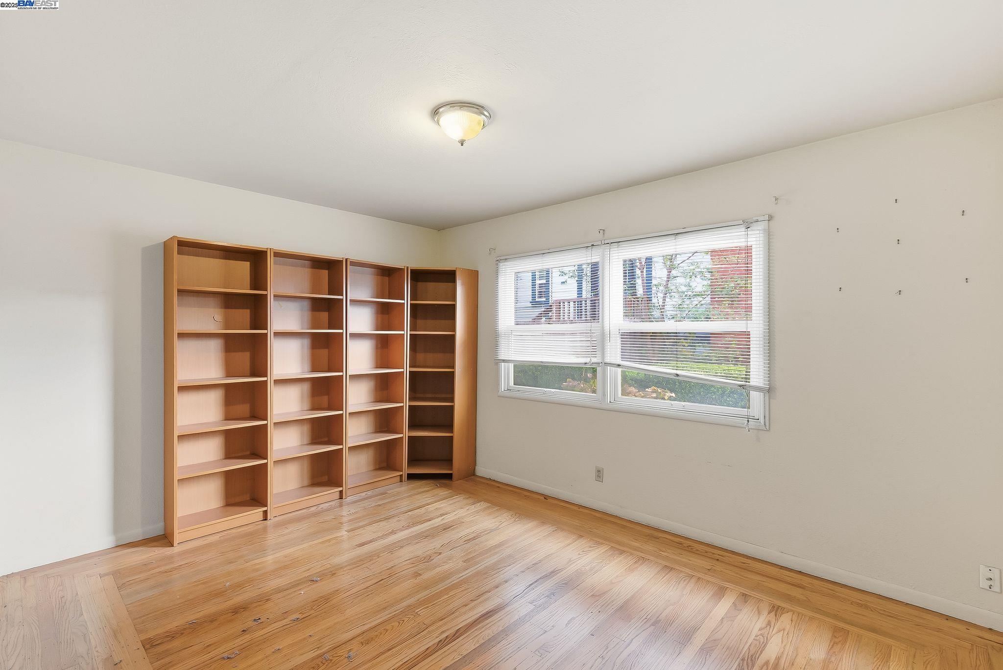 2133 Clinton Ave